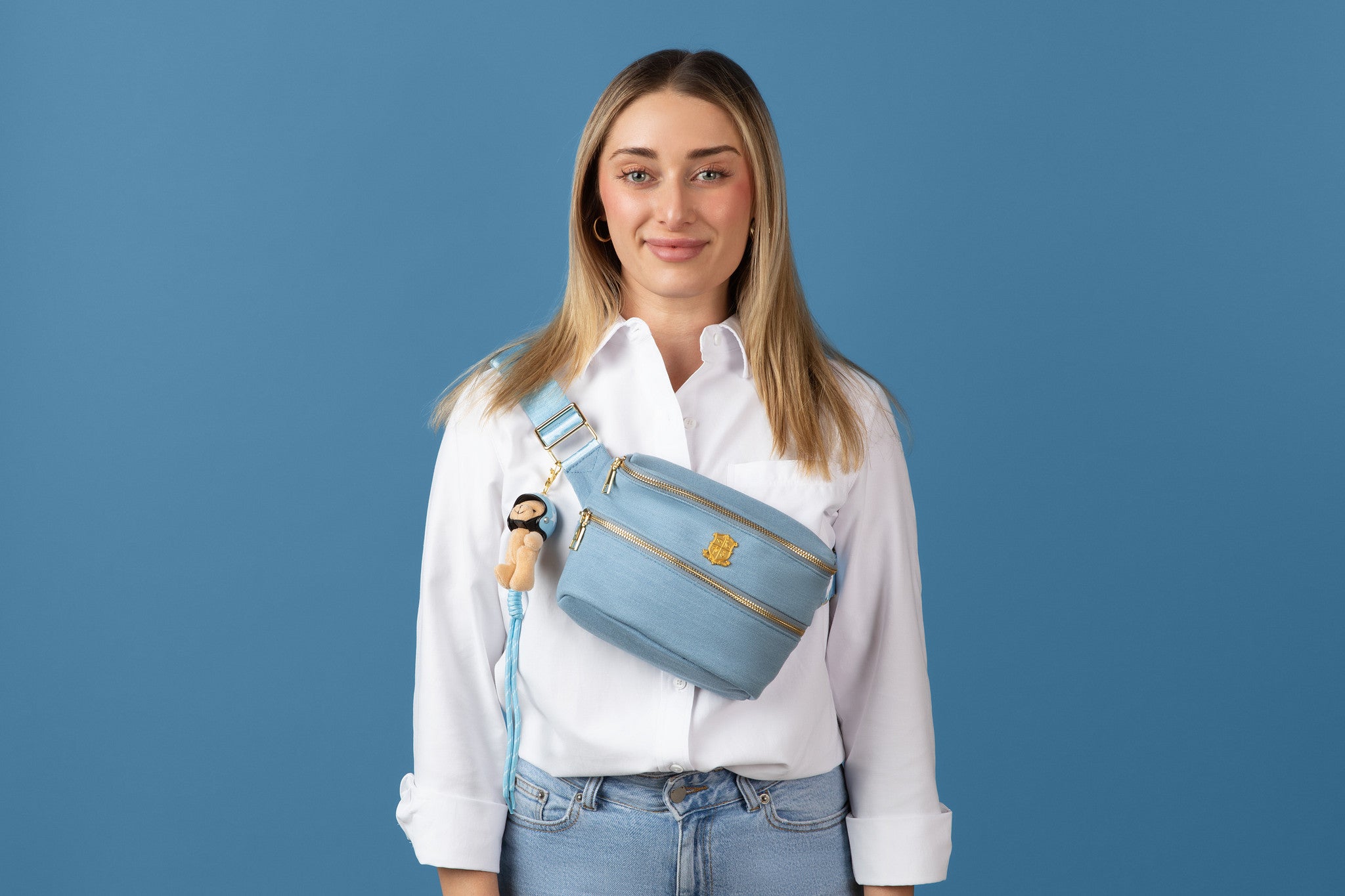 Belt bag for travel: you don't need a big bag to see the world ✈️