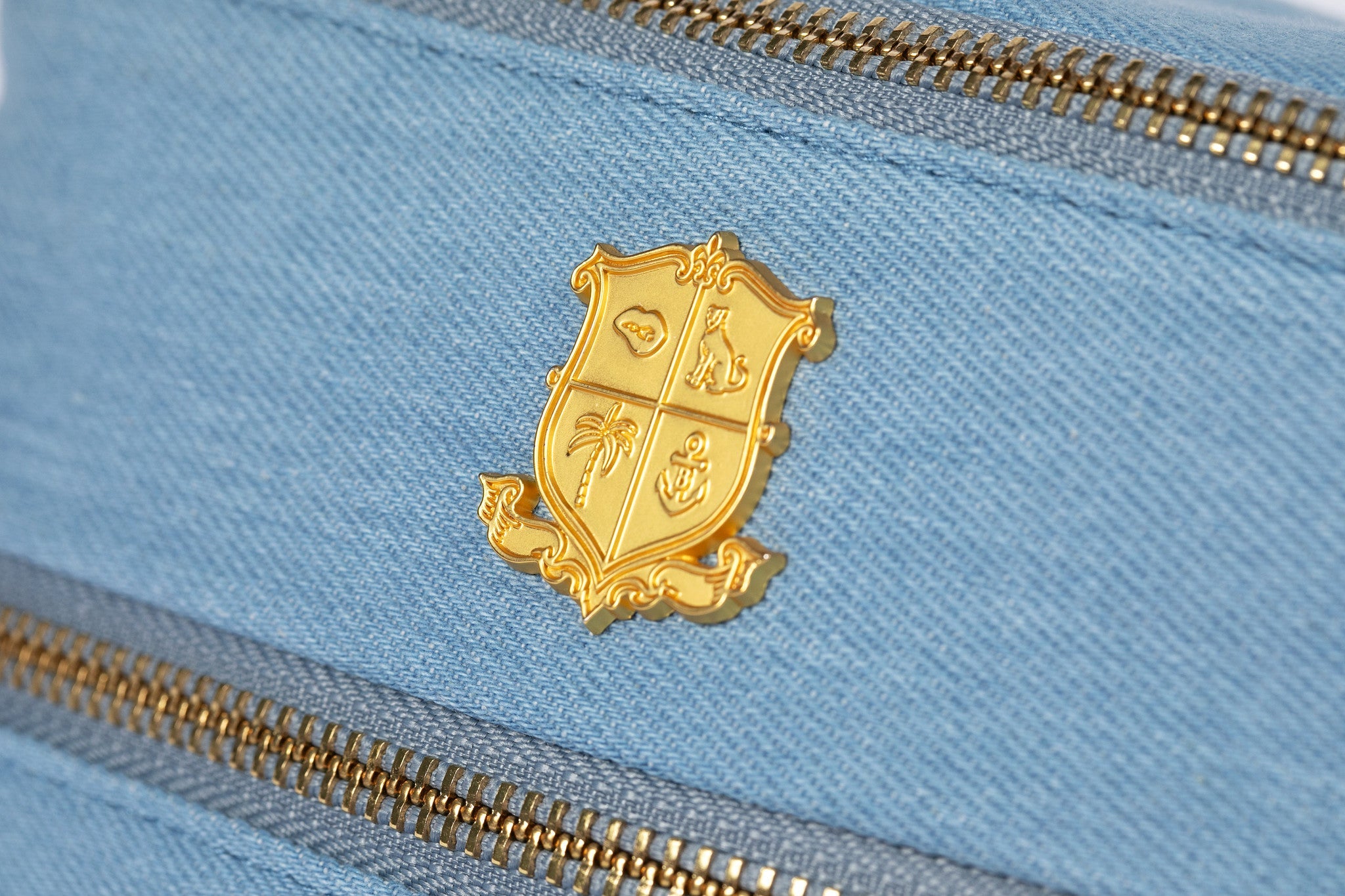 🖤 It’s 2026 — This Is the Only Belt Bag You Need
